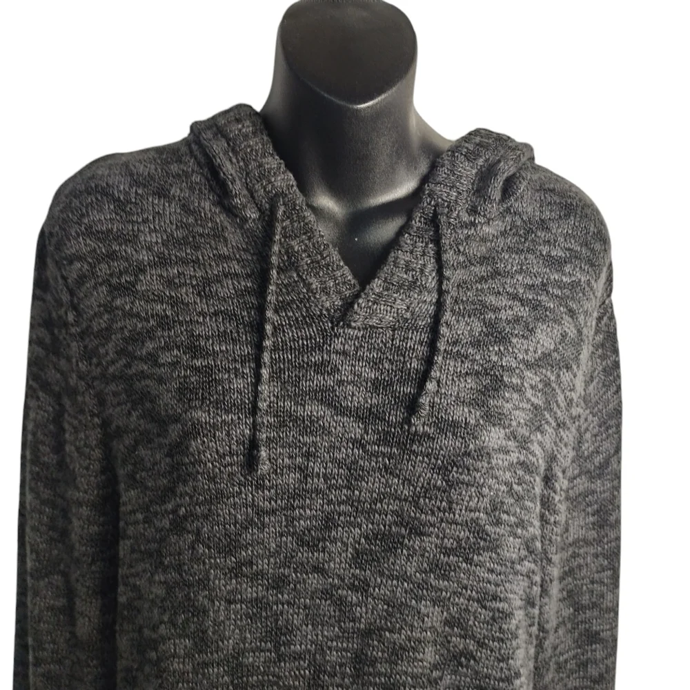 Commerce Men's Black Gray Hooded Longsleeve Sweater Size Small NWT